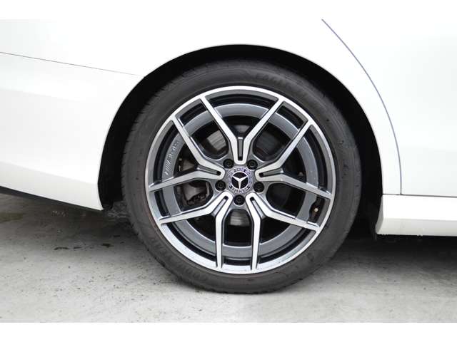 メルセデスベンツ Ｅクラスワゴン Ｅ２００ スポーツ （ＢＳＧ搭載モデル） R3年 (関東) 99