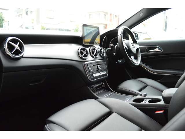 メルセデスベンツ ＧＬＡクラス ＧＬＡ１８０ H29年 (関東) 99