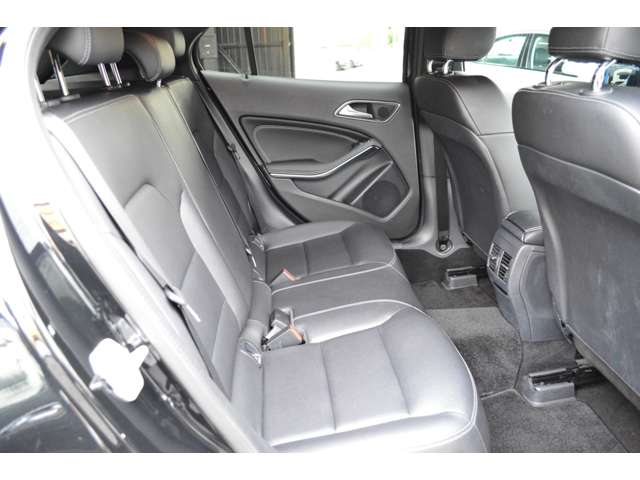 メルセデスベンツ ＧＬＡクラス ＧＬＡ１８０ H29年 (関東) 99