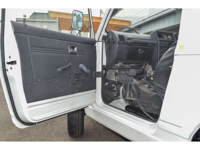 スズキ ジムニーバン ６６０ フルメタルドア ＣＣ ４ＷＤ H7年 (関東) 99