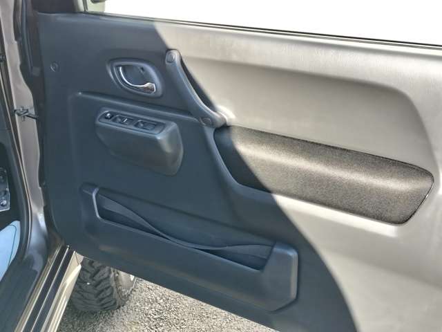 スズキ ジムニーシエラ １．３ クロスアドベンチャー ４ＷＤ H25年 (関東) 99