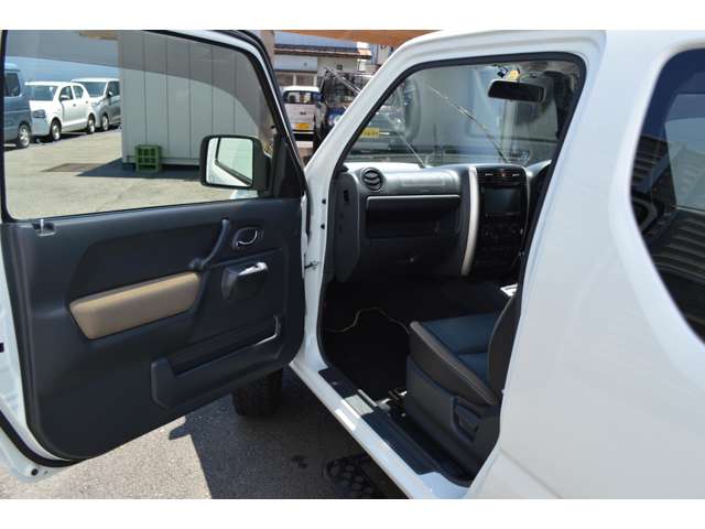 スズキ ジムニー ６６０ ランドベンチャー ４ＷＤ H29年 (関東) 99