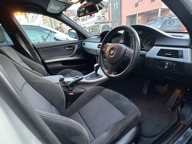 ＢＭＷ ３シリーズ ３２０Ｉ Ｍスポーツパッケージ H22年 (関東) 99