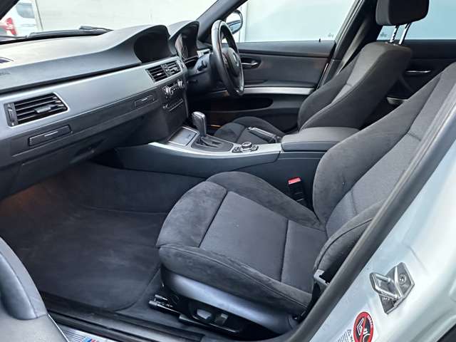 ＢＭＷ ３シリーズ ３２０Ｉ Ｍスポーツパッケージ H22年 (関東) 99