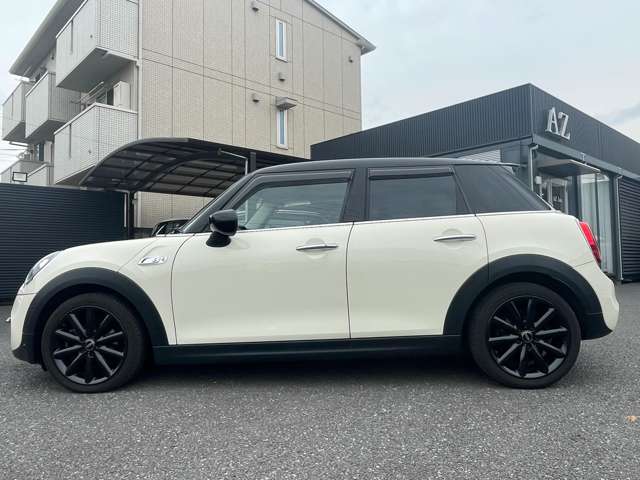 ミニ ミニ クーパーＳ ５ドア ＤＣＴ R2年 (関東) 99