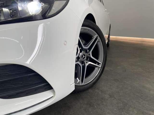 メルセデスベンツ Ｂクラス Ｂ１８０ ＡＭＧライン R1年 (関東) 99