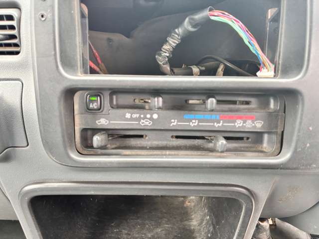 ダイハツ ハイゼットトラック ６６０ ジャンボ ３方開 ４ＷＤ H21年 (九州・沖縄) 99