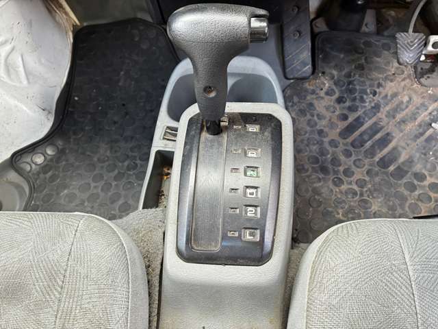 日産 クリッパートラック ６６０ ＳＤエアコン付 ４ＷＤ H19年 (九州・沖縄) 99