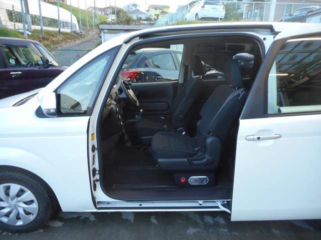 トヨタ スペイド １．５ Ｆ H26年 (東北) 99