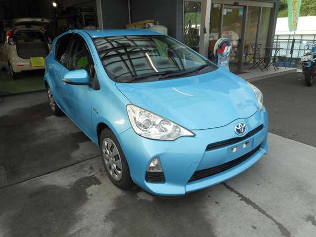 トヨタ アクア １．５ Ｓ ウェルキャブ 助手席回転シート車 Ａタイプ H26年 (東北) 99