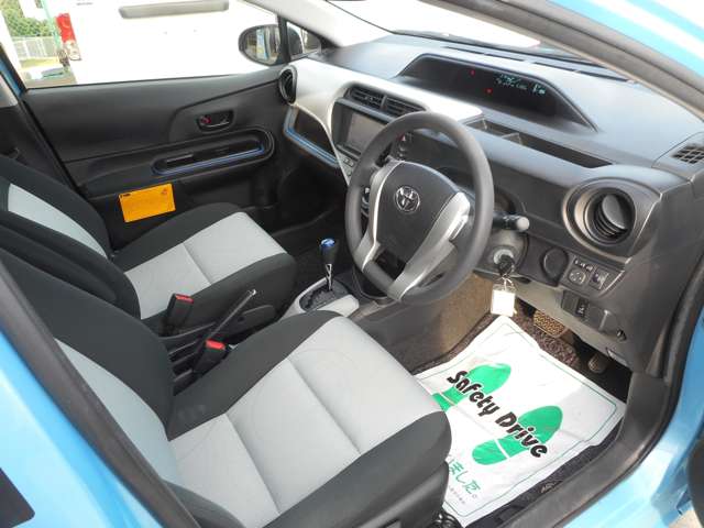 トヨタ アクア １．５ Ｓ ウェルキャブ 助手席回転シート車 Ａタイプ H26年 (東北) 99