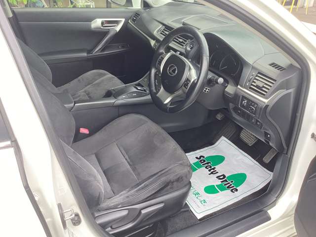 レクサス ＣＴ２００ｈ バージョンＣ H23年 (東北) 99