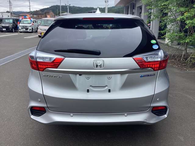 ホンダ シャトル １．５ ハイブリッド H27年 (東北) 99