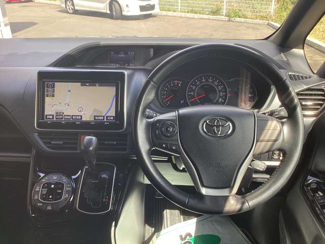 トヨタ ノア ２．０ ＳＩ ＷＸＢ H30年 (東北) 99