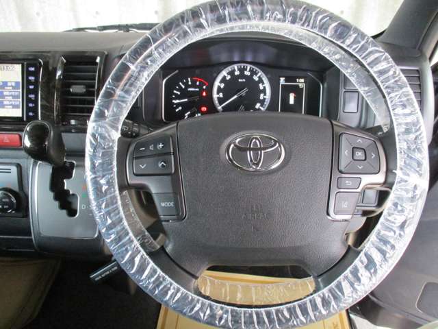 トヨタ ハイエースバン ２．８ スーパーＧＬ ダークプライムＩＩ ロングボディ ディーゼルターボ ４ＷＤ R3年 (東北) 99