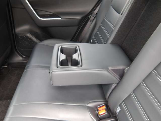 トヨタ ＲＡＶ４ ２．５ ハイブリッド Ｇ Ｅ－ＦＯＵＲ ４ＷＤ R2年 (東北) 99