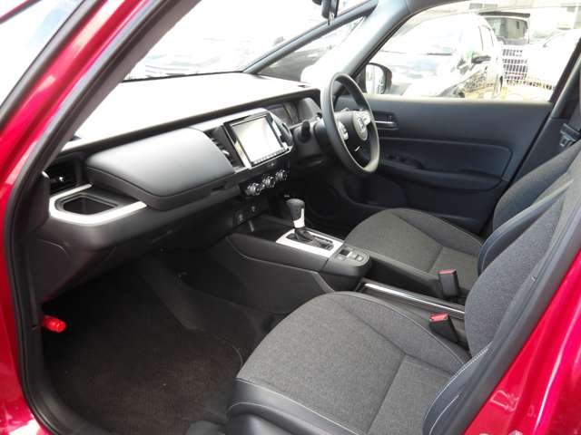 ホンダ フィット １．３ ホーム R2年 (東北) 99