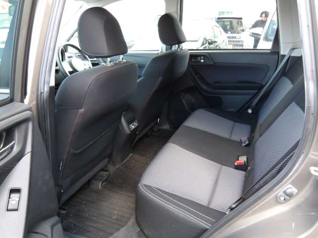 スバル フォレスター ２．０Ｉ－Ｌ アイサイト ４ＷＤ H28年 (東北) 99