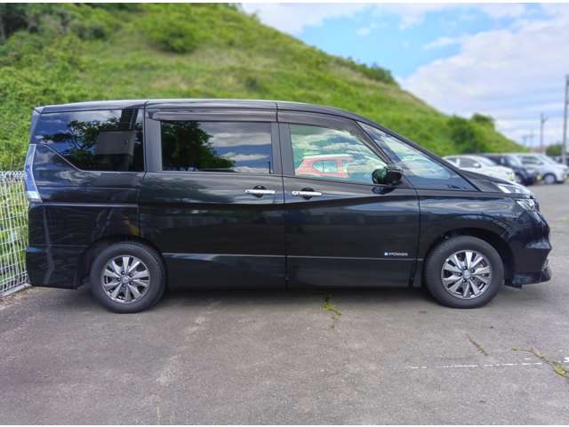 日産 セレナ １．２ Ｅ－ＰＯＷＥＲ ハイウェイスター Ｖ R1年 (東北) 99