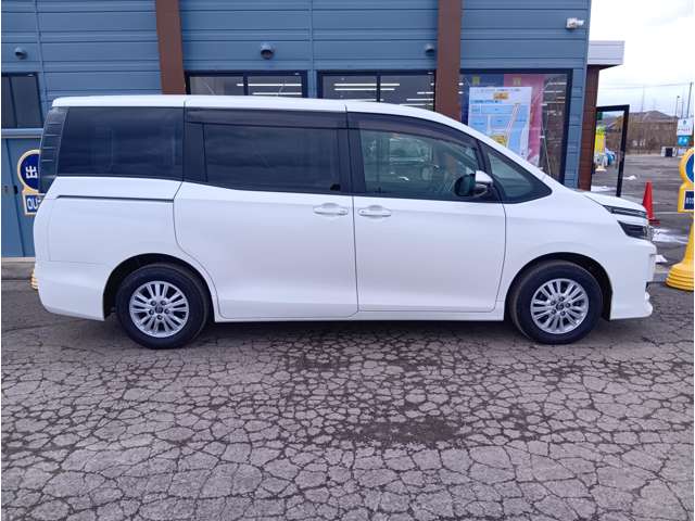 トヨタ ヴォクシー ２．０ Ｖ H27年 (東北) 99