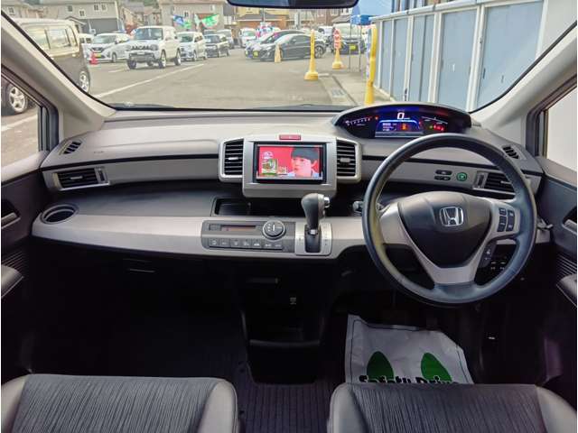 ホンダ フリード　ハイブリッド １．５ ジャストセレクション H24年 (東北) 99