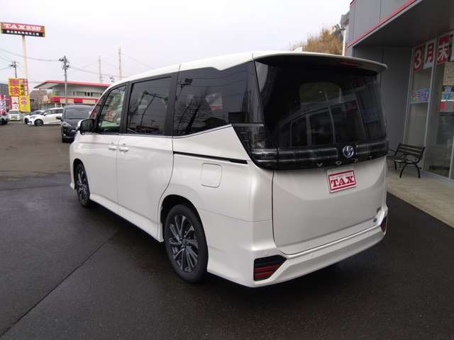 トヨタ ヴォクシー １．８ ハイブリッド Ｓ－Ｚ R7年 (東北) 99