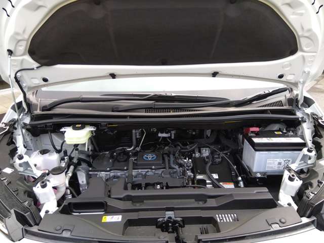 トヨタ ヴォクシー １．８ ハイブリッド Ｓ－Ｚ R7年 (東北) 99
