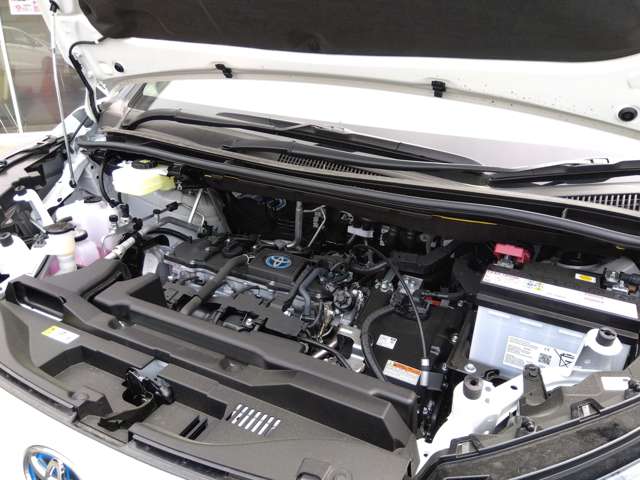 トヨタ ヴォクシー １．８ ハイブリッド Ｓ－Ｚ R7年 (東北) 99