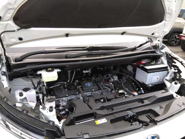 トヨタ ヴォクシー １．８ ハイブリッド Ｓ－Ｚ R7年 (東北) 99