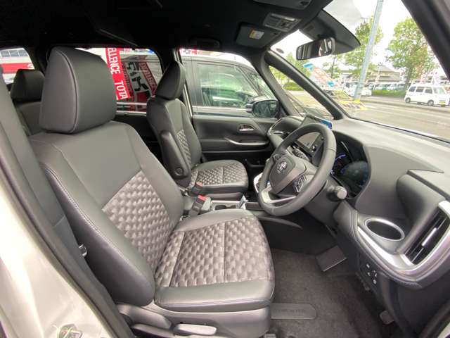 トヨタ ヴォクシー １．８ ハイブリッド Ｓ－Ｚ R7年 (東北) 99