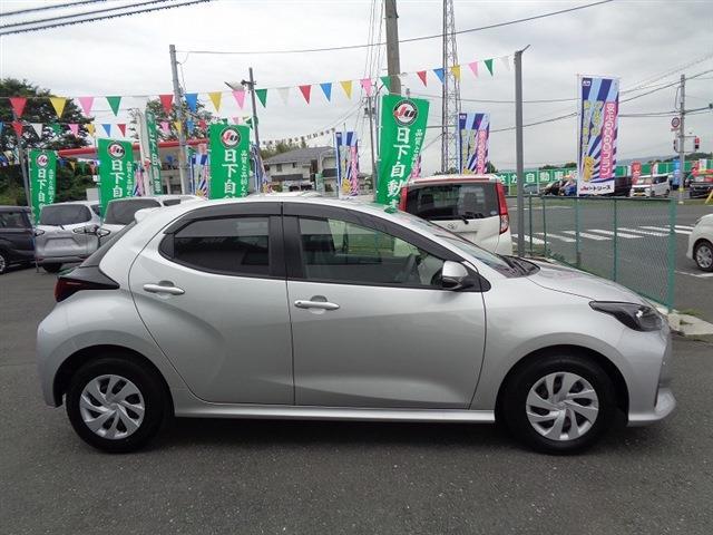 トヨタ ヤリス １．０ Ｘ R3年 (東北) 99