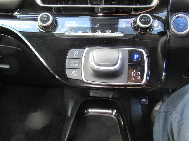 トヨタ アクア １．５ Ｇ Ｅ－ＦＯＵＲ ４ＷＤ R3年 (東北) 99