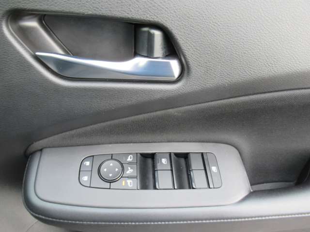 日産 ノート １．２ Ｘ ＦＯＵＲ ４ＷＤ R3年 (東北) 99
