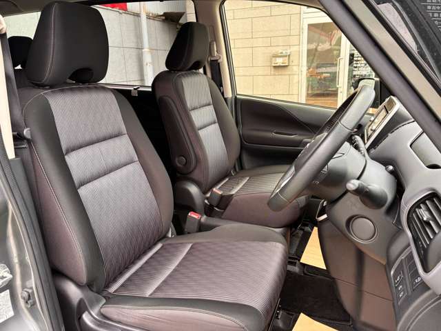 日産 セレナ ２．０ ハイウェイスター Ｖ ４ＷＤ R1年 (東北) 99