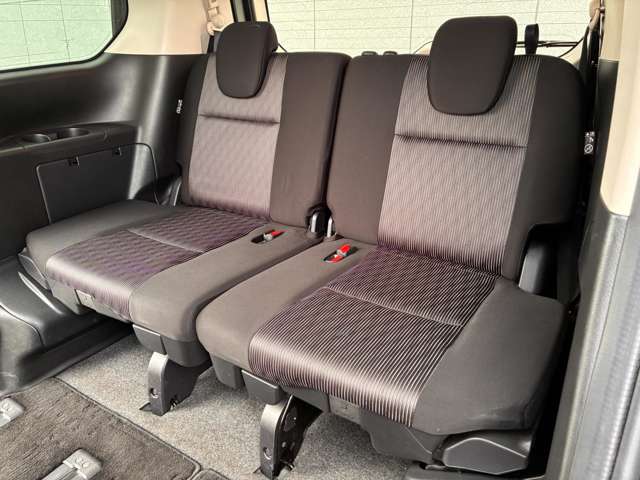 日産 セレナ ２．０ ハイウェイスター Ｖ ４ＷＤ R1年 (東北) 99