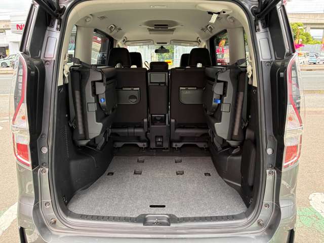 日産 セレナ ２．０ ハイウェイスター Ｖ ４ＷＤ R1年 (東北) 99