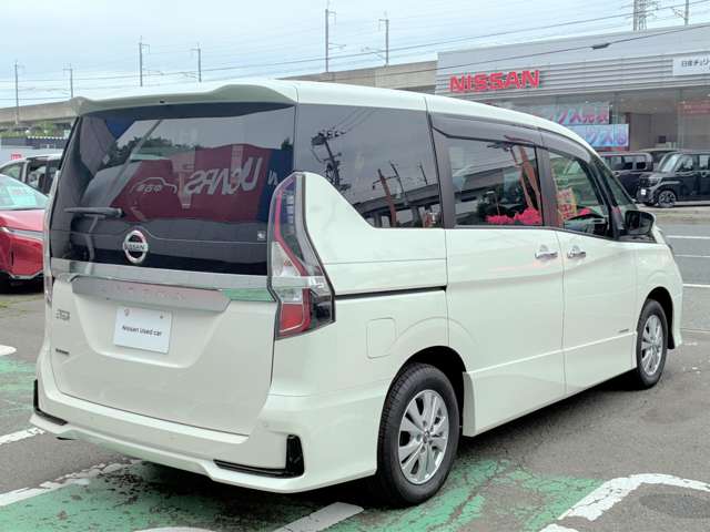 日産 セレナ ２．０ ハイウェイスター Ｖ ４ＷＤ R1年 (東北) 99