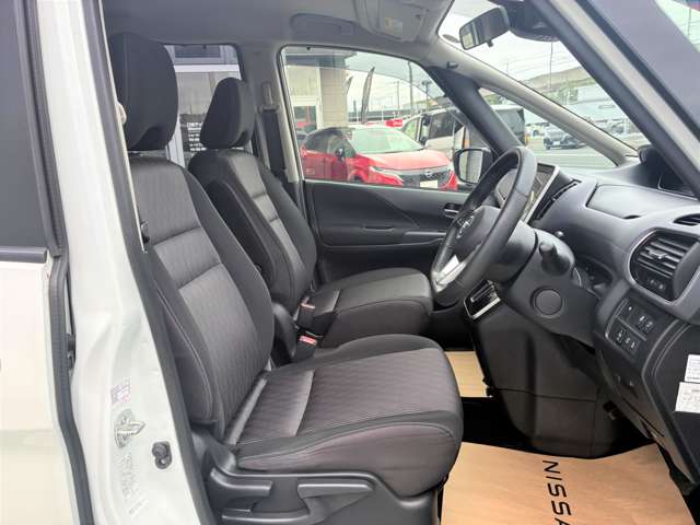 日産 セレナ ２．０ ハイウェイスター Ｖ ４ＷＤ R1年 (東北) 99