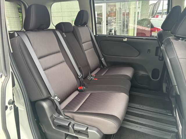 日産 セレナ ２．０ ハイウェイスター Ｖ ４ＷＤ R1年 (東北) 99
