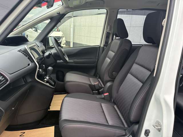 日産 セレナ ２．０ ハイウェイスター Ｖ ４ＷＤ R1年 (東北) 99