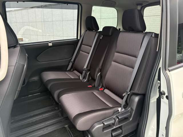 日産 セレナ ２．０ ハイウェイスター Ｖ ４ＷＤ R1年 (東北) 99