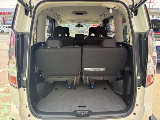 日産 セレナ ２．０ ハイウェイスター Ｖ ４ＷＤ R1年 (東北) 99