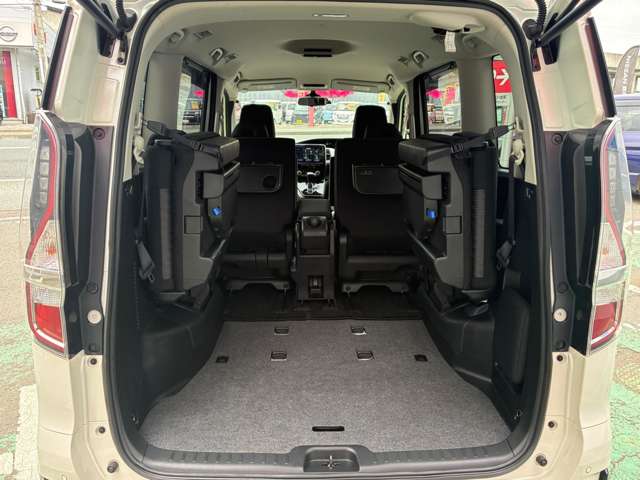 日産 セレナ ２．０ ハイウェイスター Ｖ ４ＷＤ R1年 (東北) 99