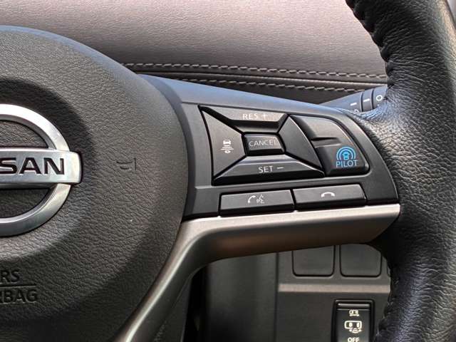日産 セレナ ２．０ ハイウェイスター Ｖ ４ＷＤ R1年 (東北) 99