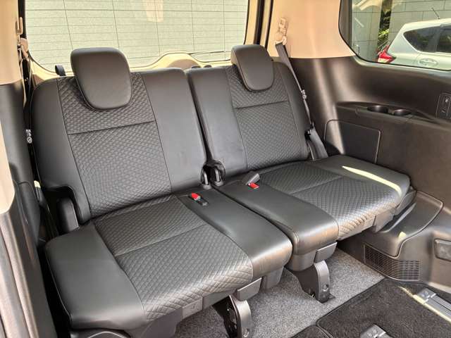 日産 セレナ ２．０ ハイウェイスター Ｖ ４ＷＤ R1年 (東北) 99