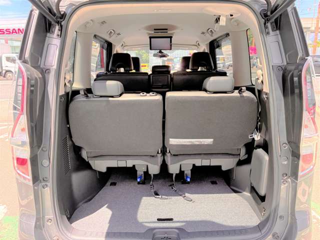 日産 セレナ ２．０ ハイウェイスター Ｖ ４ＷＤ R1年 (東北) 99