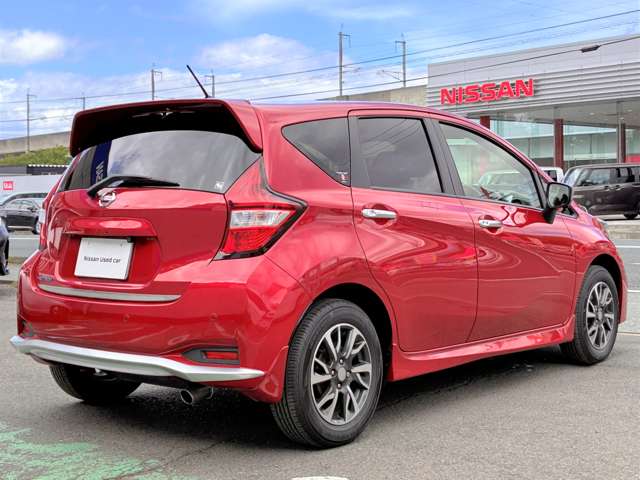 日産 ノート １．２ ＡＵＴＥＣＨ ＦＯＵＲ ４ＷＤ H30年 (東北) 99