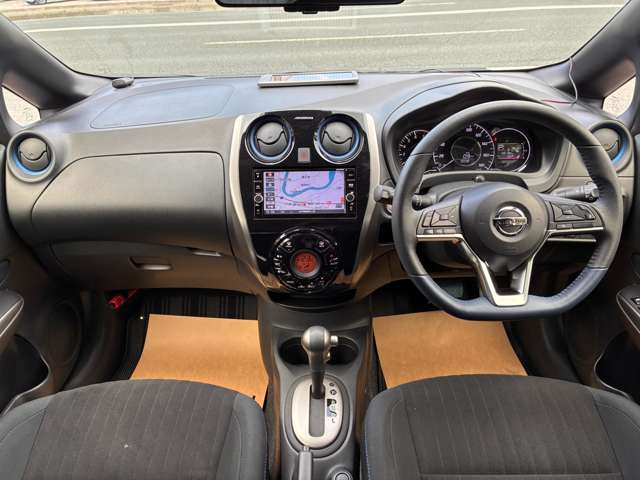 日産 ノート １．２ ＡＵＴＥＣＨ ＦＯＵＲ ４ＷＤ H30年 (東北) 99