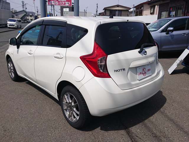 日産 ノート １．２ Ｘ ＦＯＵＲ ４ＷＤ H25年 (東北) 99