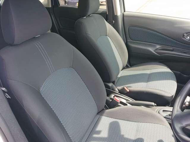 日産 ノート １．２ Ｘ ＦＯＵＲ ４ＷＤ H25年 (東北) 99